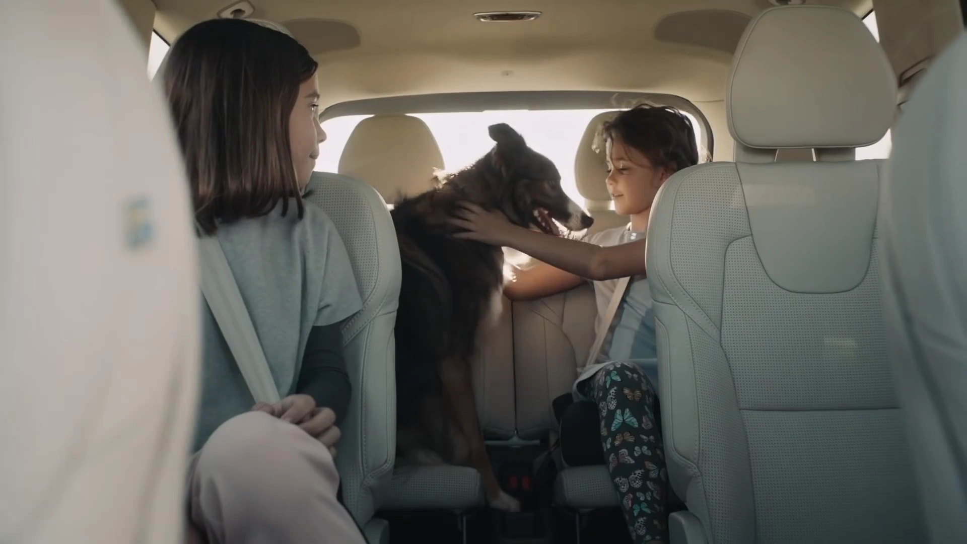 Volvo XC90 — Время с родными бесценно реклама на ТВ