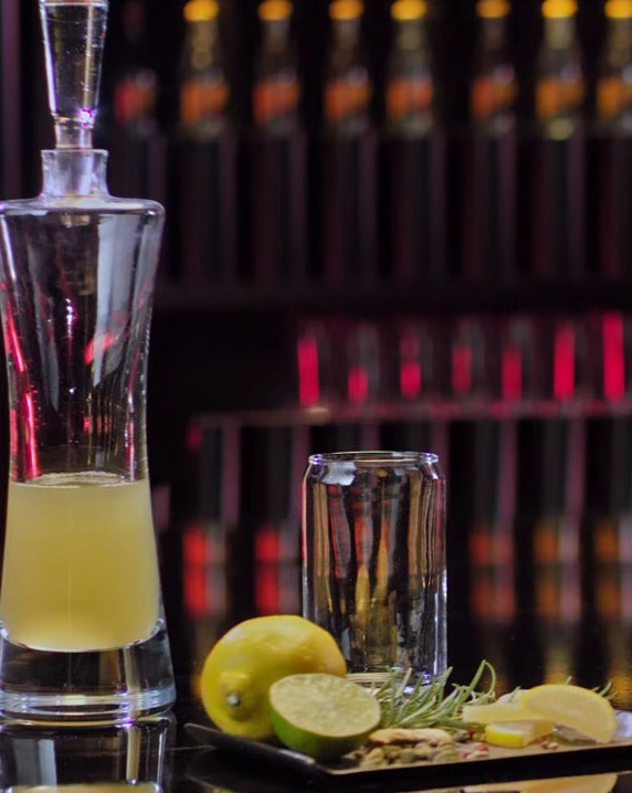 Schweppes: Lemon — Капсульная коллекция коктейлей реклама на ТВ