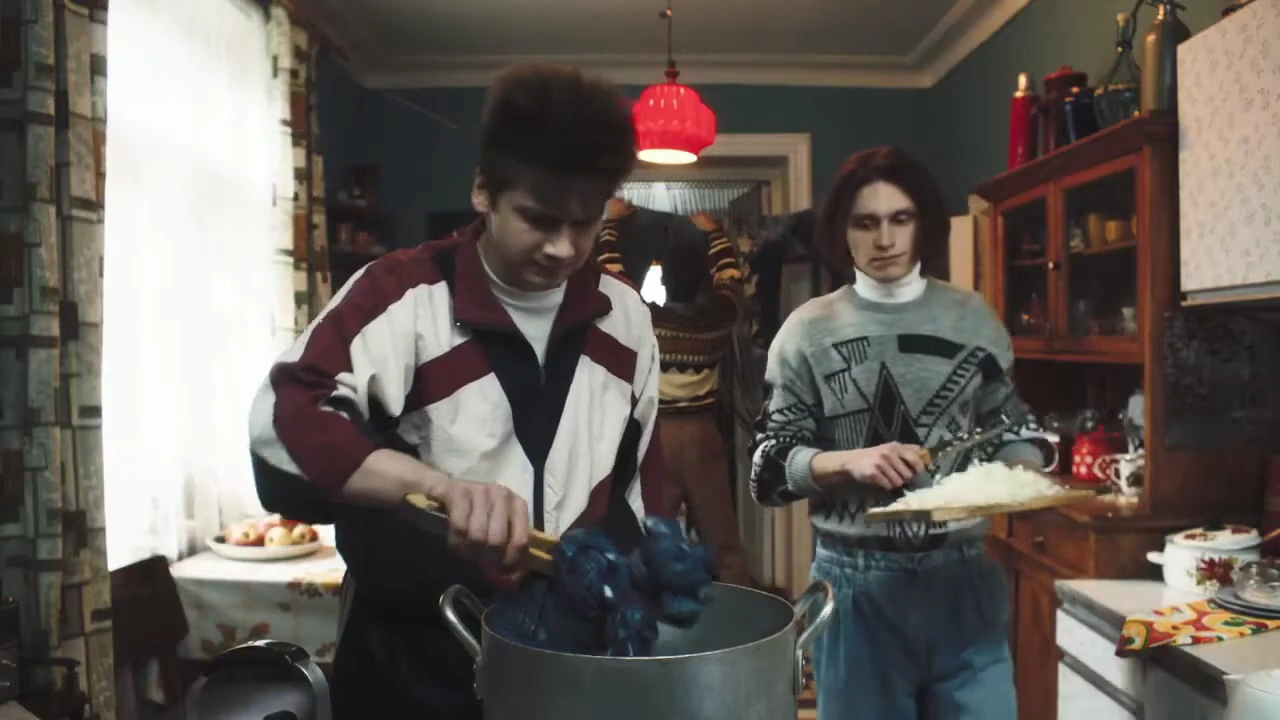 Snickers — 30 лет за любой движ! реклама на ТВ